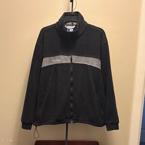 Columbia long sleeve fleece jacket.